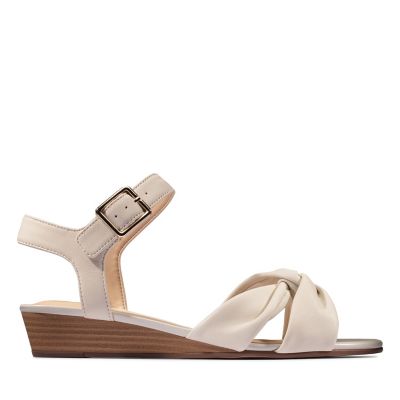 clarks lexi mina sandals