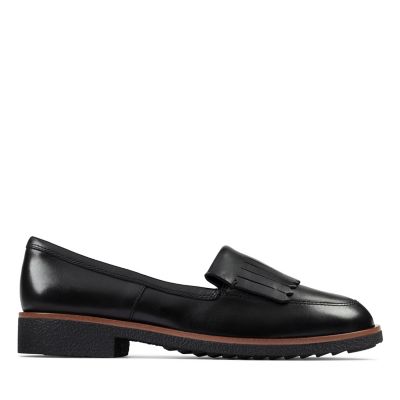 clarks patent leather loafers