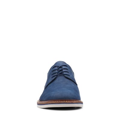 clarks dezmin plain