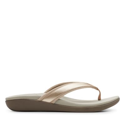 clarks flip flops with arch support