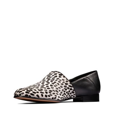 clarks pure tone black