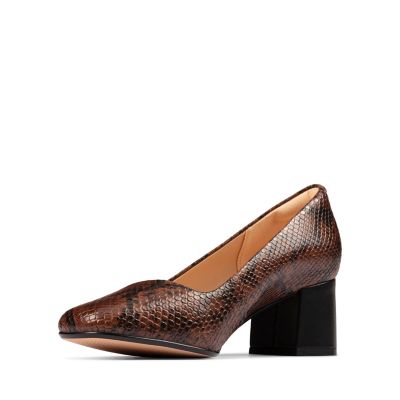 clarks sheer rose pump