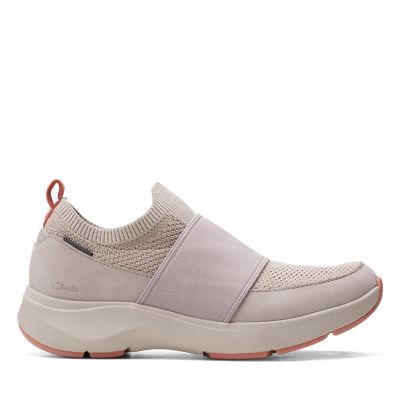 clarks wide fit walking shoe