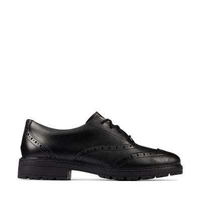 Loxham Brogue Youth Black Leather | Clarks