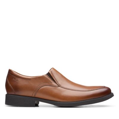 all black clarks