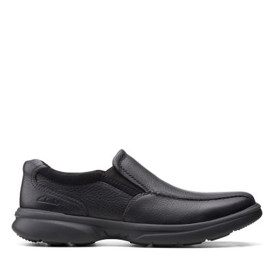 clarks men's slip on shoes black