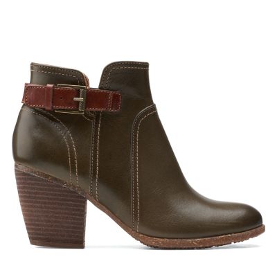 clarks womens booties