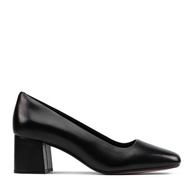 clarks black leather pumps