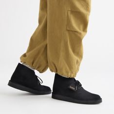 Mens Shoes Boots Chukka boots and desert boots Clarks Suede Desert Coal Schoenen Zwart in Black for Men 