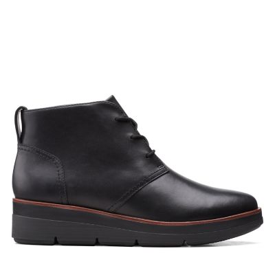 clarks wide fit black shoes