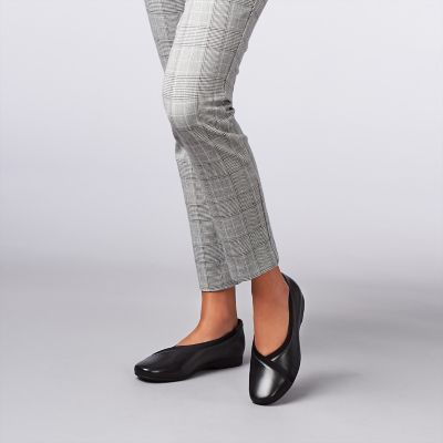 clarks silver dress shoes