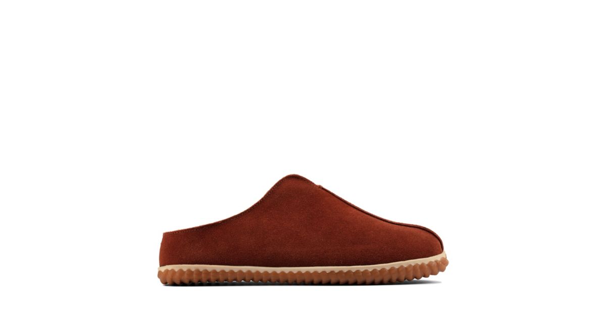 tan suede clarks