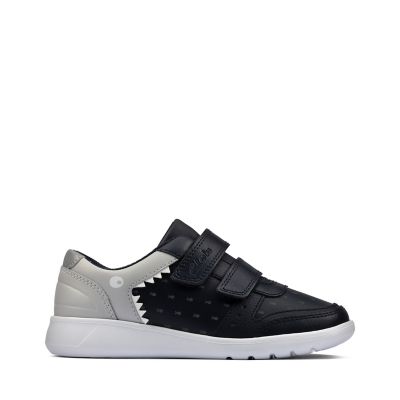 clarks junior boys school shoes