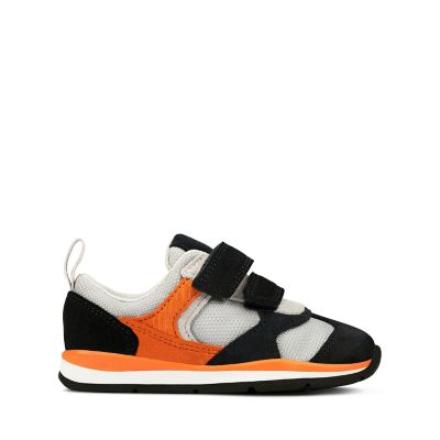 clarks baby trainers