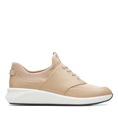 clarks ladies trainers wide fit