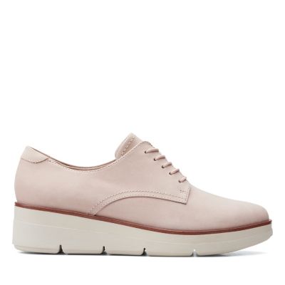 clarks ladies flat lace up shoes