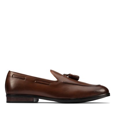 tan clarks