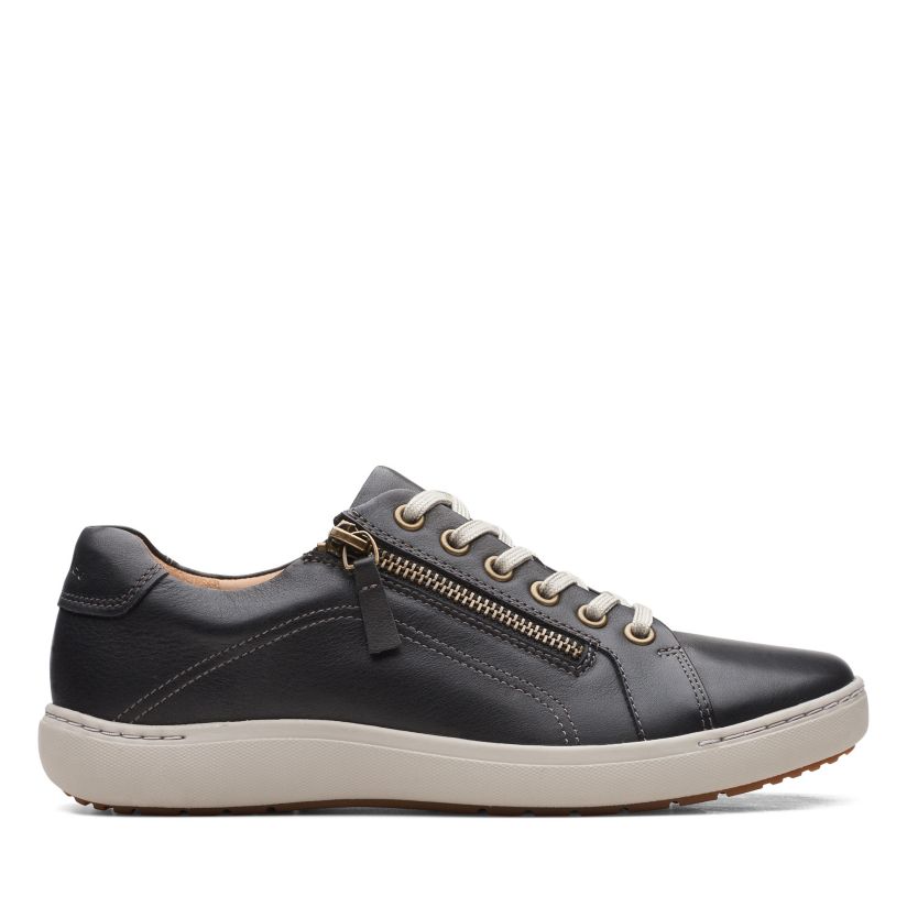 Women's Lace Black Leather Lace-up Sneaker | Clarks