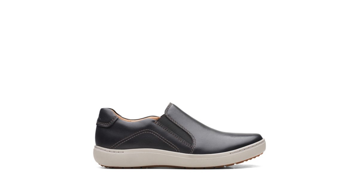 clarks star stride black leather