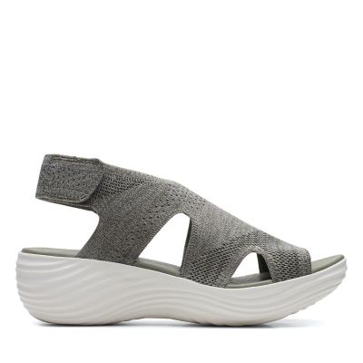 clarks cloudsteppers wide width