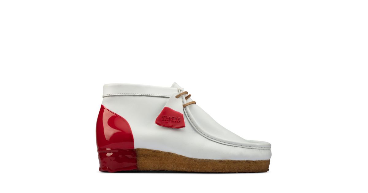Wallabee Boot White/RedMens OriginalsClarks® Shoes