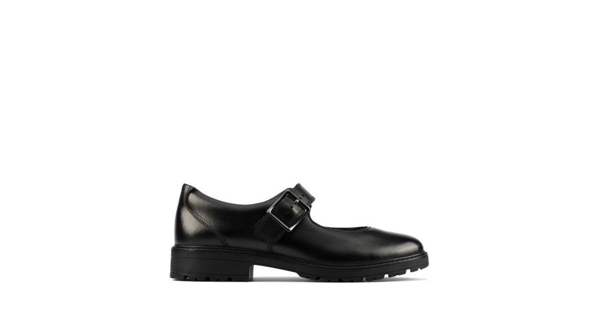 Loxham Walk Youth Black Leather | Clarks