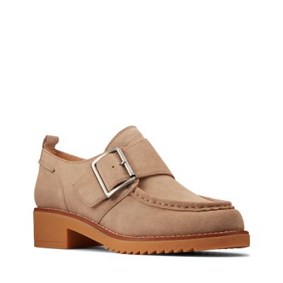 Clarks canada locations sales