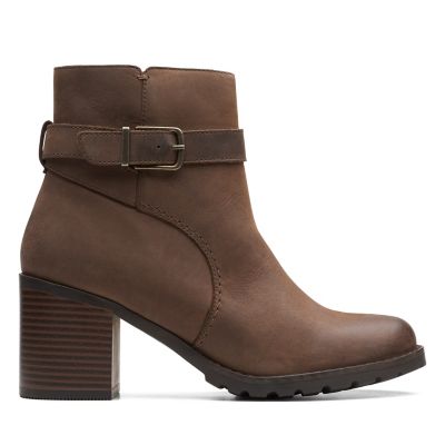 clarkwell hall taupe nubuck