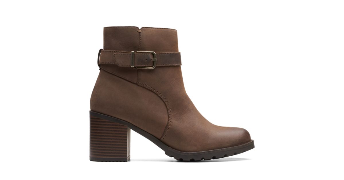 clarkwell hall taupe nubuck