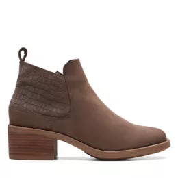 Clarks Winter Clearance Sale: Up to 60% off + an Extra 40% off