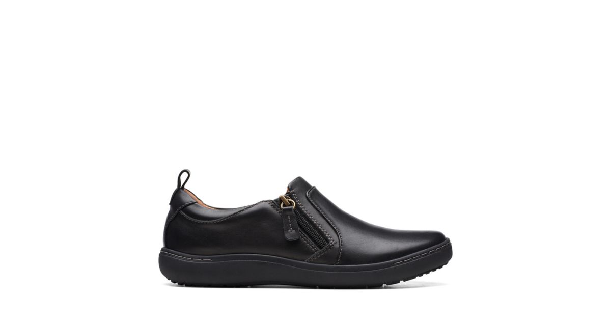 clarks chartli lilac bootie