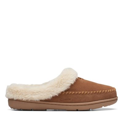 clarks pom pom slippers