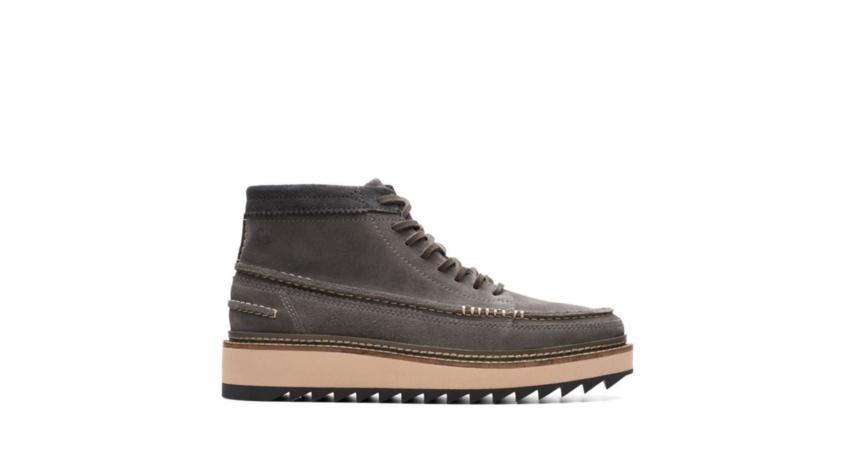 clarks mid heel shoes