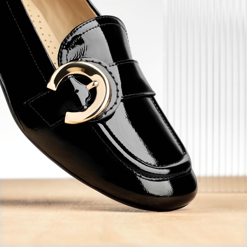 nearest clarks shoe store