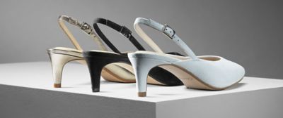 clarks kitten heel pumps