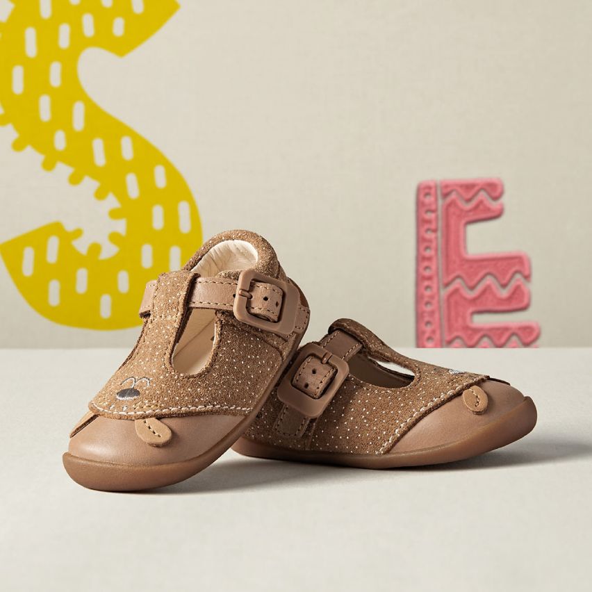 Kleidung & Accessoires BNIB Clarks Girls Softly Boo Tan Leather First Boots  E/F/G/H Fitting Babys LA1903716