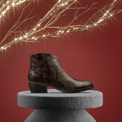 clarks boots shop online