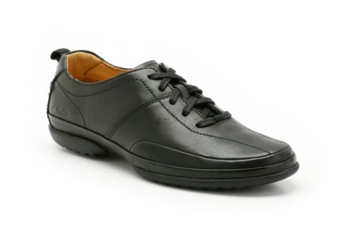 clarks desert london black