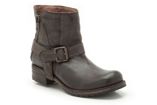 ankle boots clarks outlet