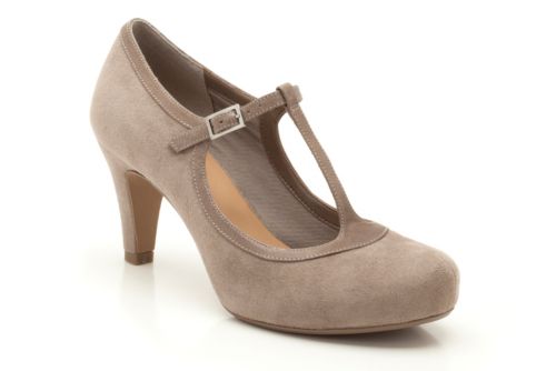 clarks chorus thrill shoes