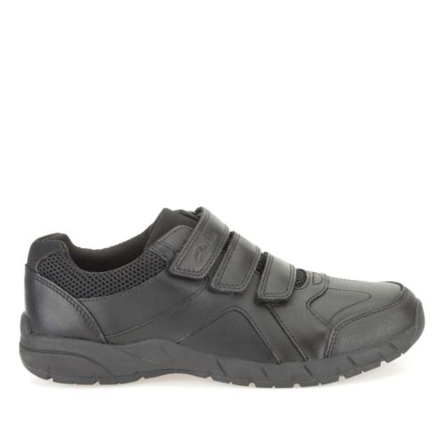 clarks outlet boys trainers