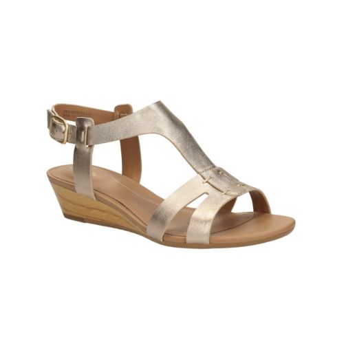 https://clarks.scene7.com/is/image/clarks/26108628_A?wid=500&hei=500