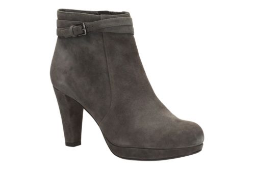 clarks wide fit ankle boots