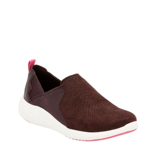 clarks max cushion shoes