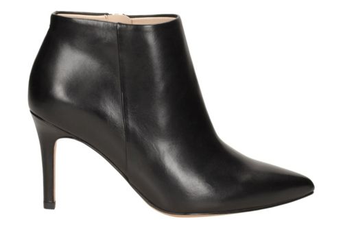 clarks collection women's sashlin sue booties