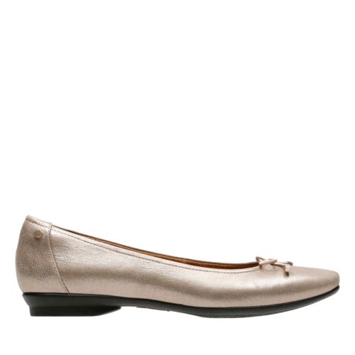 Candra Light Champagne Metallic Leather - Extra Wide Width Shoes for ...