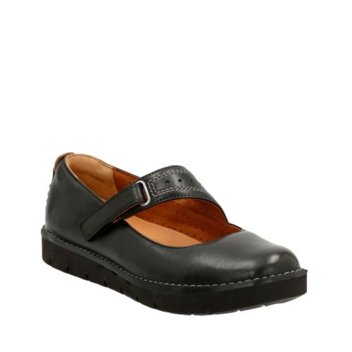Un Briarcrest Black Leather - Ortholite Shoes For Women - Clarks® Shoes ...