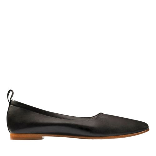 clarks ladies black flat shoes