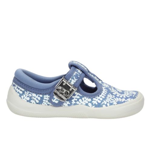 Briley Bow FST Girls Clarks Canvas Shoes 