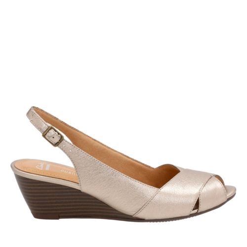 clarks outlet ladies sandals